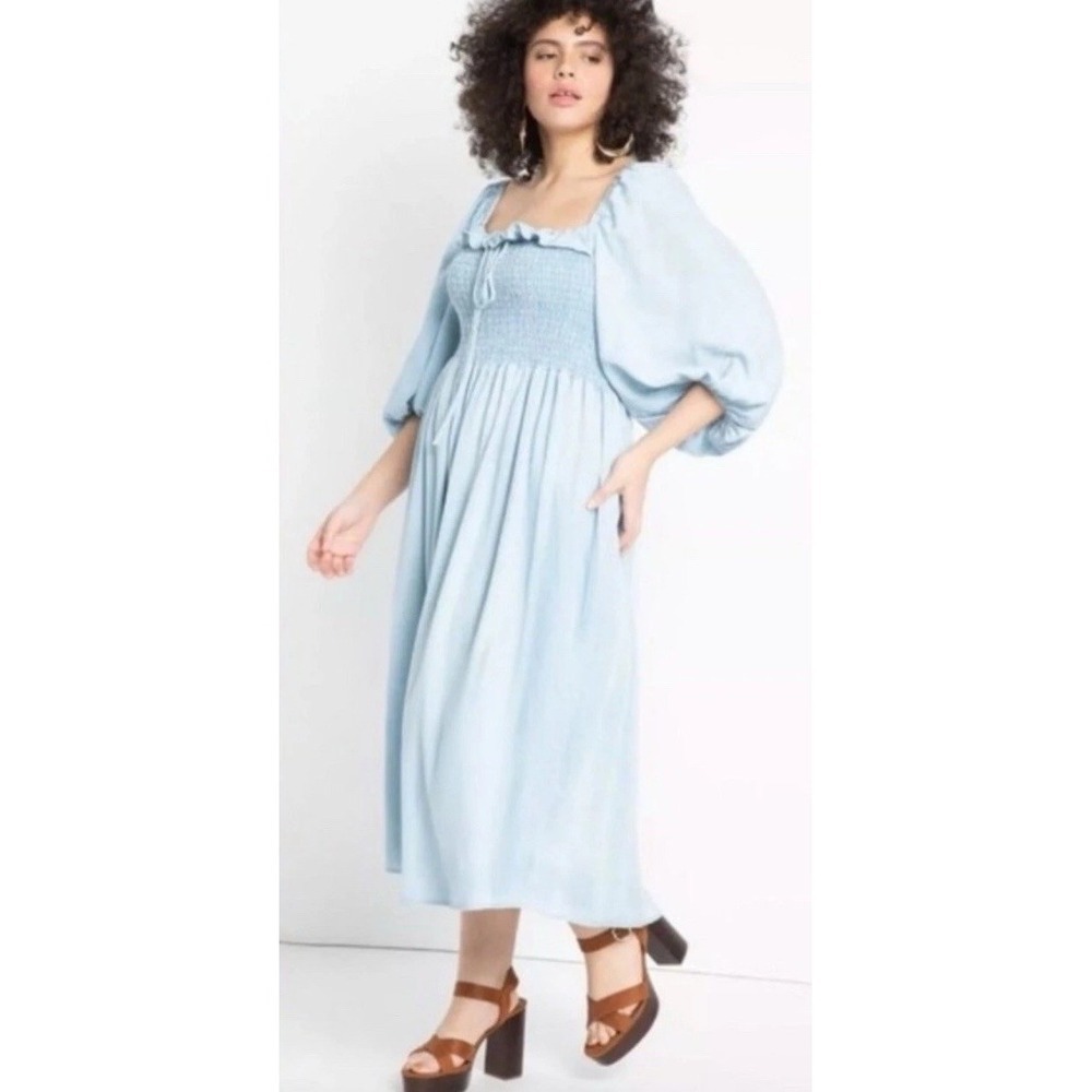 Eloquii Smoked Bodice Chambray Puff Sleeve Light Wash Denim Dress Size 20 Thick